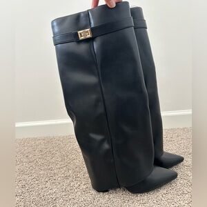 Leg warmer faux leather boots